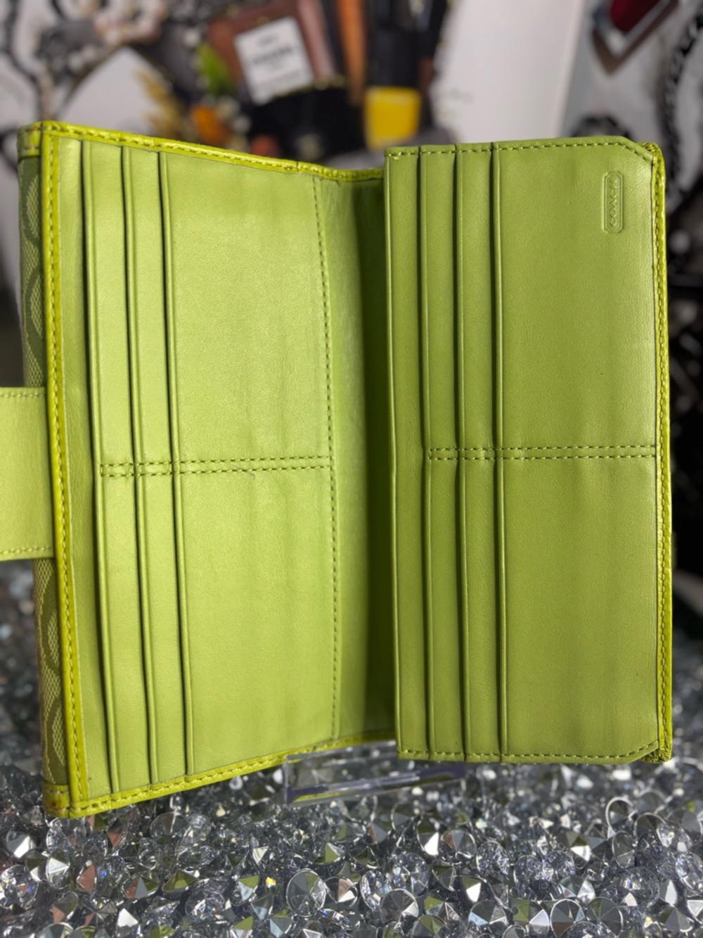 Coach y2k vintage Lime Green Signature Canvas Wallet with Turnlock NWOT - Picture 11 of 16